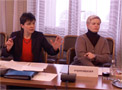 Madeleine Petrovic, Michaela Pfeifenberger bei der Sitzung von Ausschuss 3 am 30. Jänner 2004 im Parlament