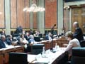 Der Wiener Bundesrat Albrecht Konecny spricht bei der 10. Plenarsitzung des Österreich-Konvents am 29. März 2004 im Bundesratssitzungssaal des Parlaments