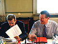 Franz Fiedler und Peter Kostelka bei der Sitzung des Präsidium des Österreich-Konvents am 28. Juni 2004